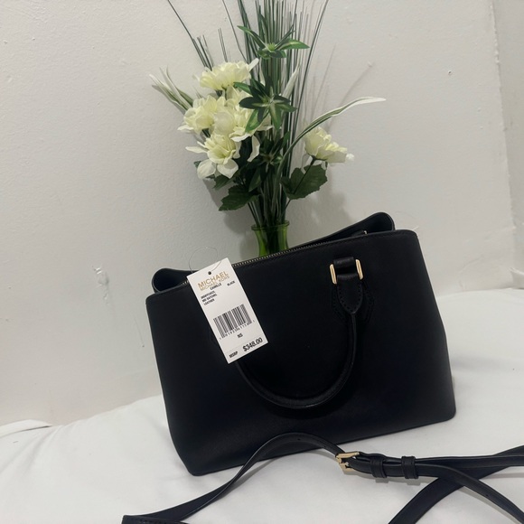 Michael Kors Handbags - Michael Kors Black Handbag